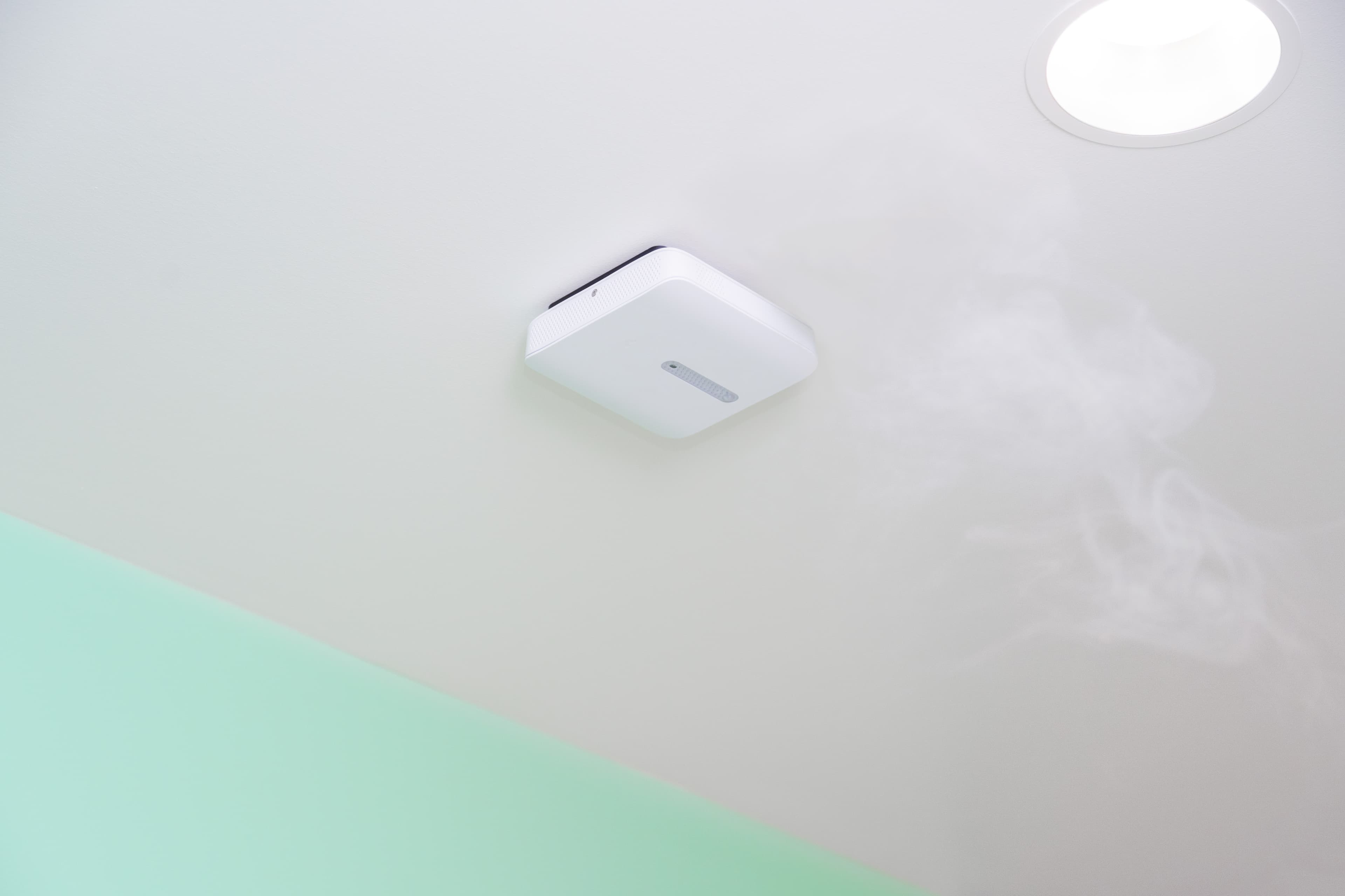 Vape detector with plume of smoke
